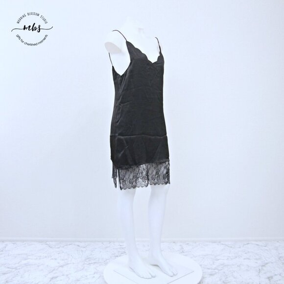 NWT Ecru Lab Spaghetti Strap Scalloped Lined Lace Shift Mini Dress Black Women M - Picture 1 of 9